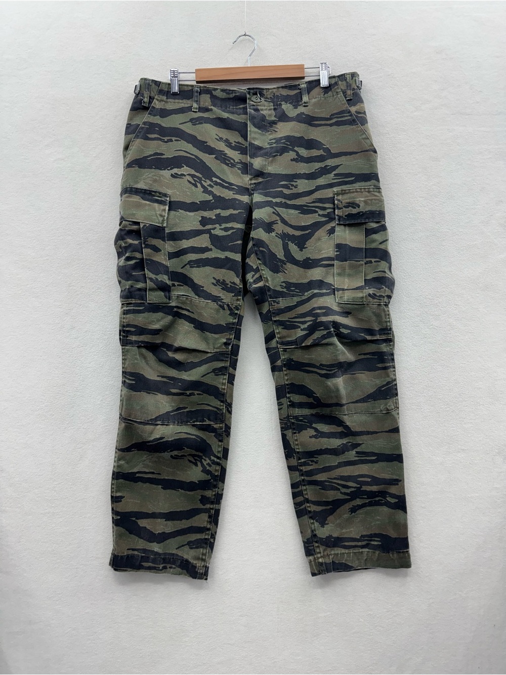 Vintage US Army Men’s 38 Tiger Stripe Camo Pants Vietnam Era